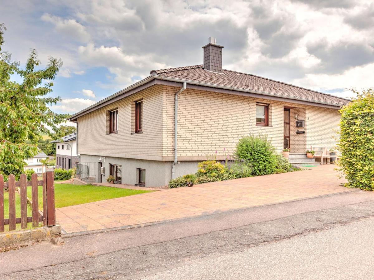 Sunny Flat In Bad Driburg With Garden Apartment Bilik gambar