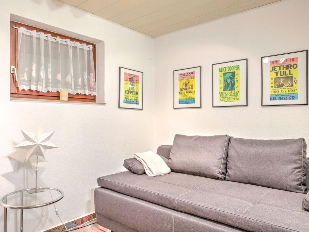 Sunny Flat In Bad Driburg With Garden Apartment Bilik gambar